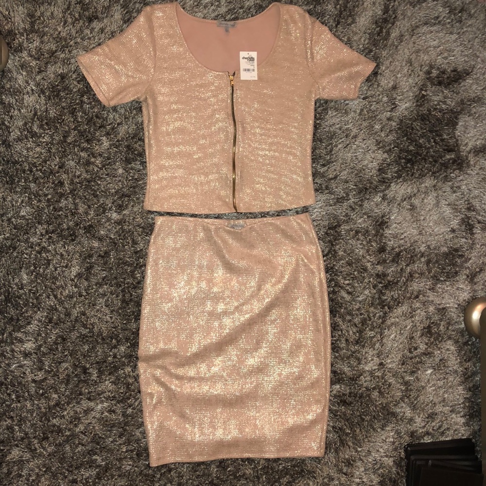 Two piece set